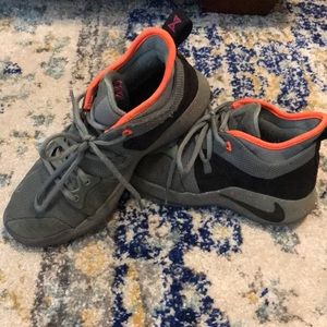 Youth Nike PG 2 Sneakers